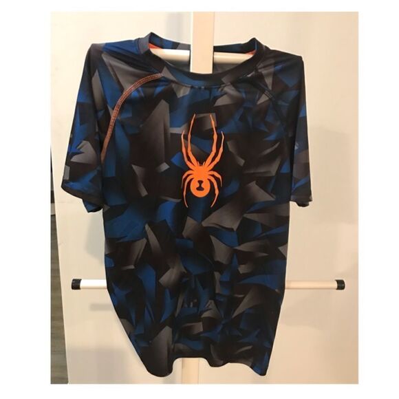 Boys Spyder Shirt Size Medium! - Picture 1 of 2